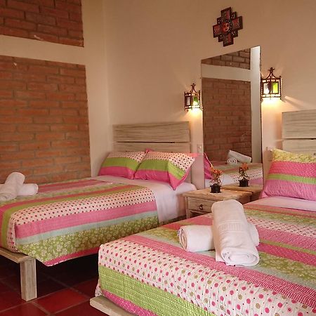 Villa Mimi اوتابالو المظهر الخارجي الصورة